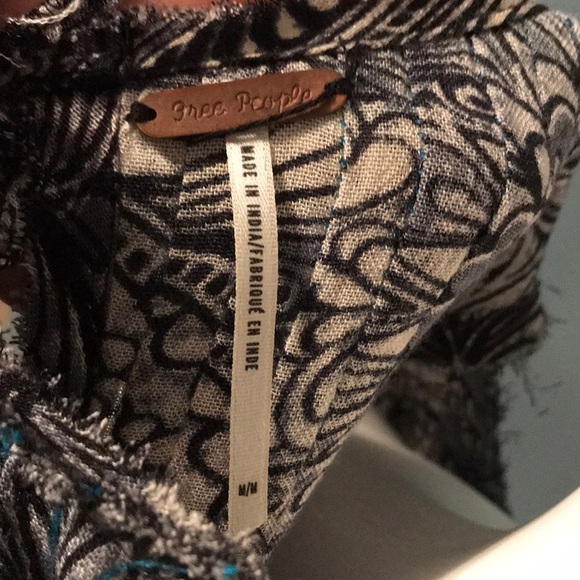 Free People one paradise stars tank pin-tucked embroidered tank triple tie back - Picture 8 of 9